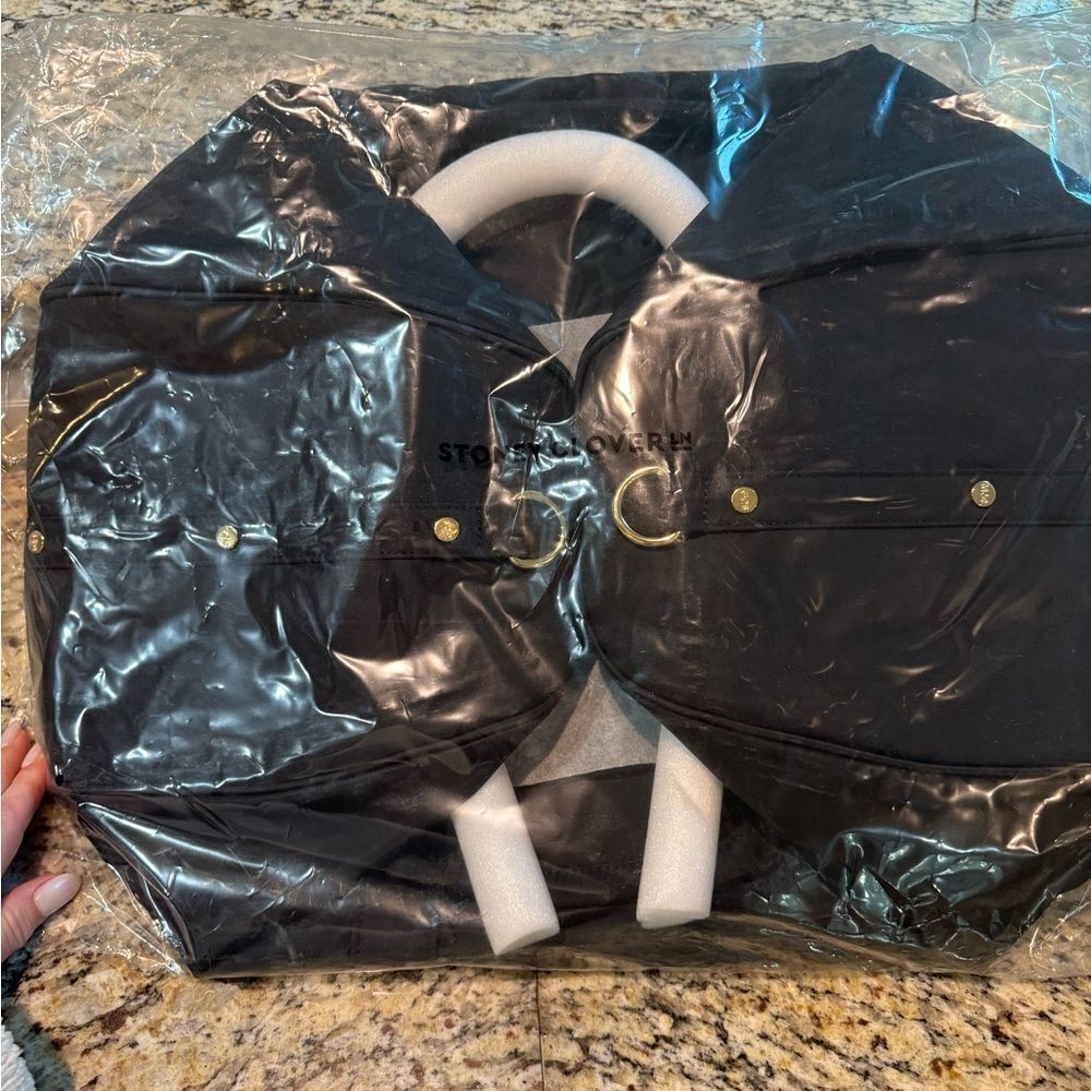 - Stoney Clover Lane Classic Black Duffle Bag brand new in packaging - Picture 8 of 8